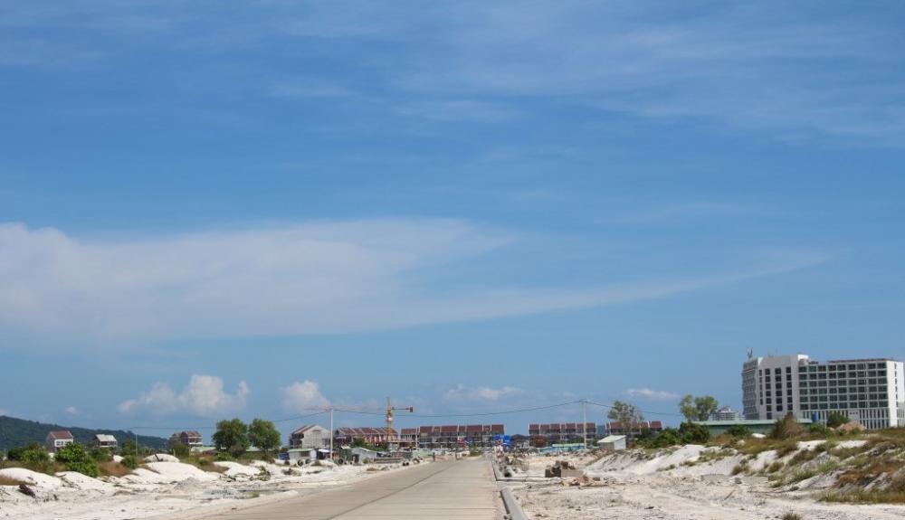 Nhiều hạng mục đang mọc lên bên trong dự án