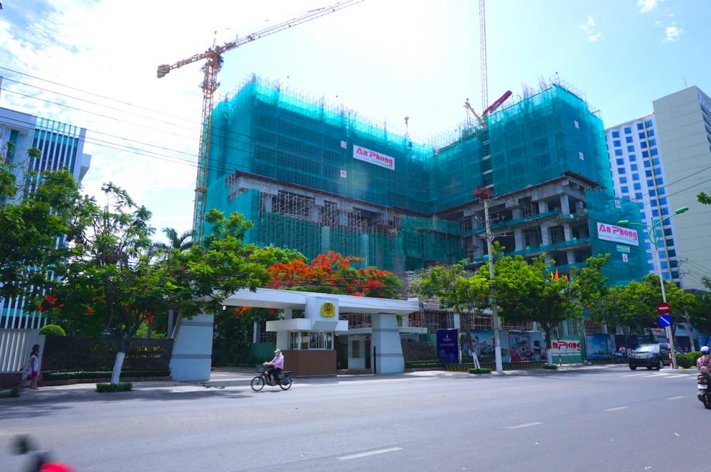 Dự án đang lên sàn 12 và thi công tầng hầm B2