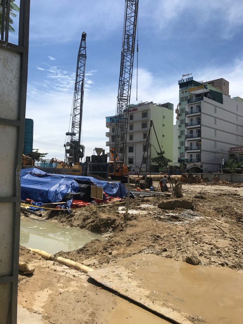 Dự án đang san lấp mặt bằng