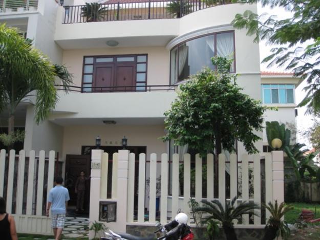 Đã bàn giao nhà cho khách hàng