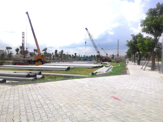 Ép cọc 40 căn đầu tiên của dự án