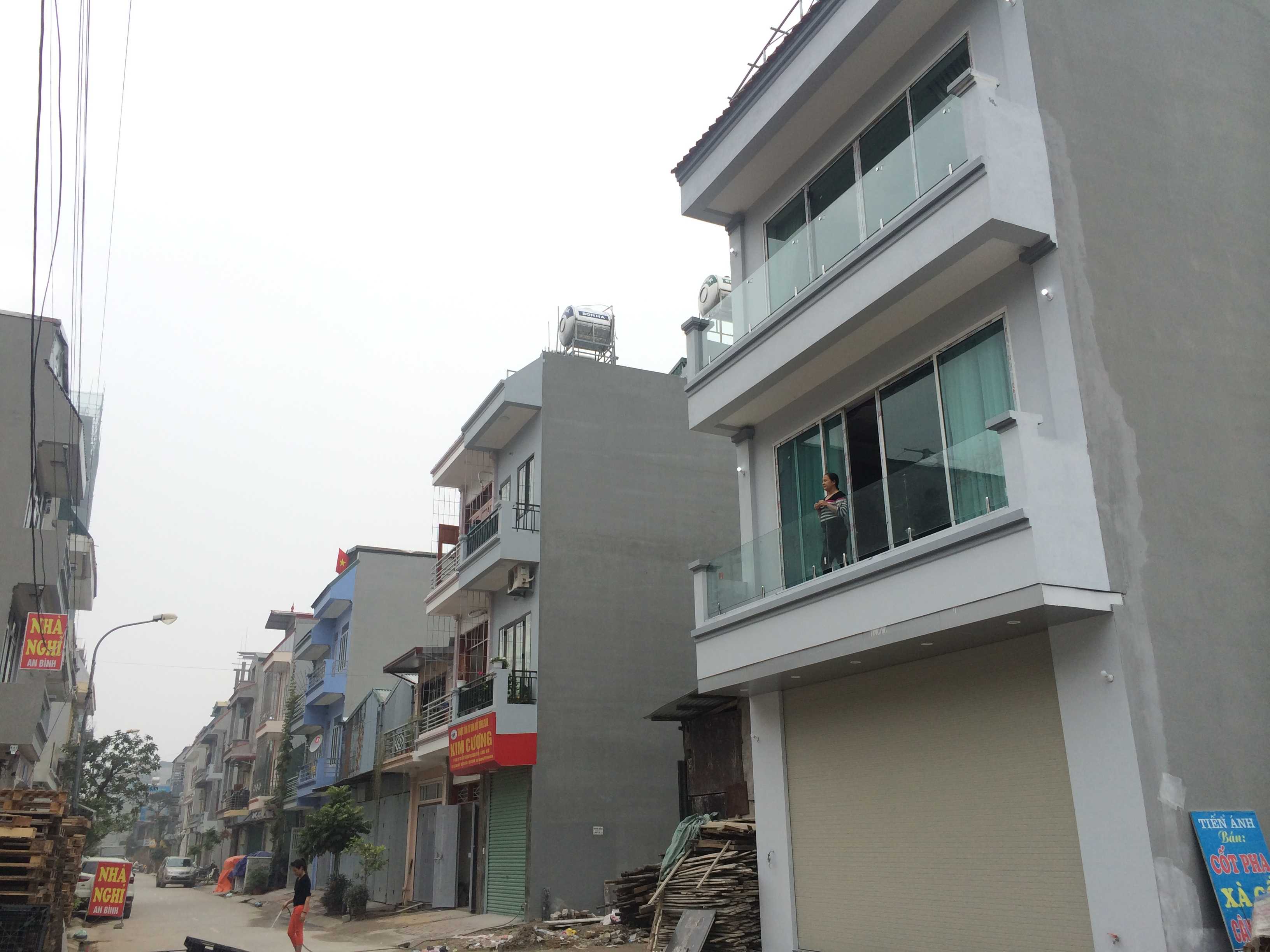 Đất chia lô đã xây dựng và có người ở