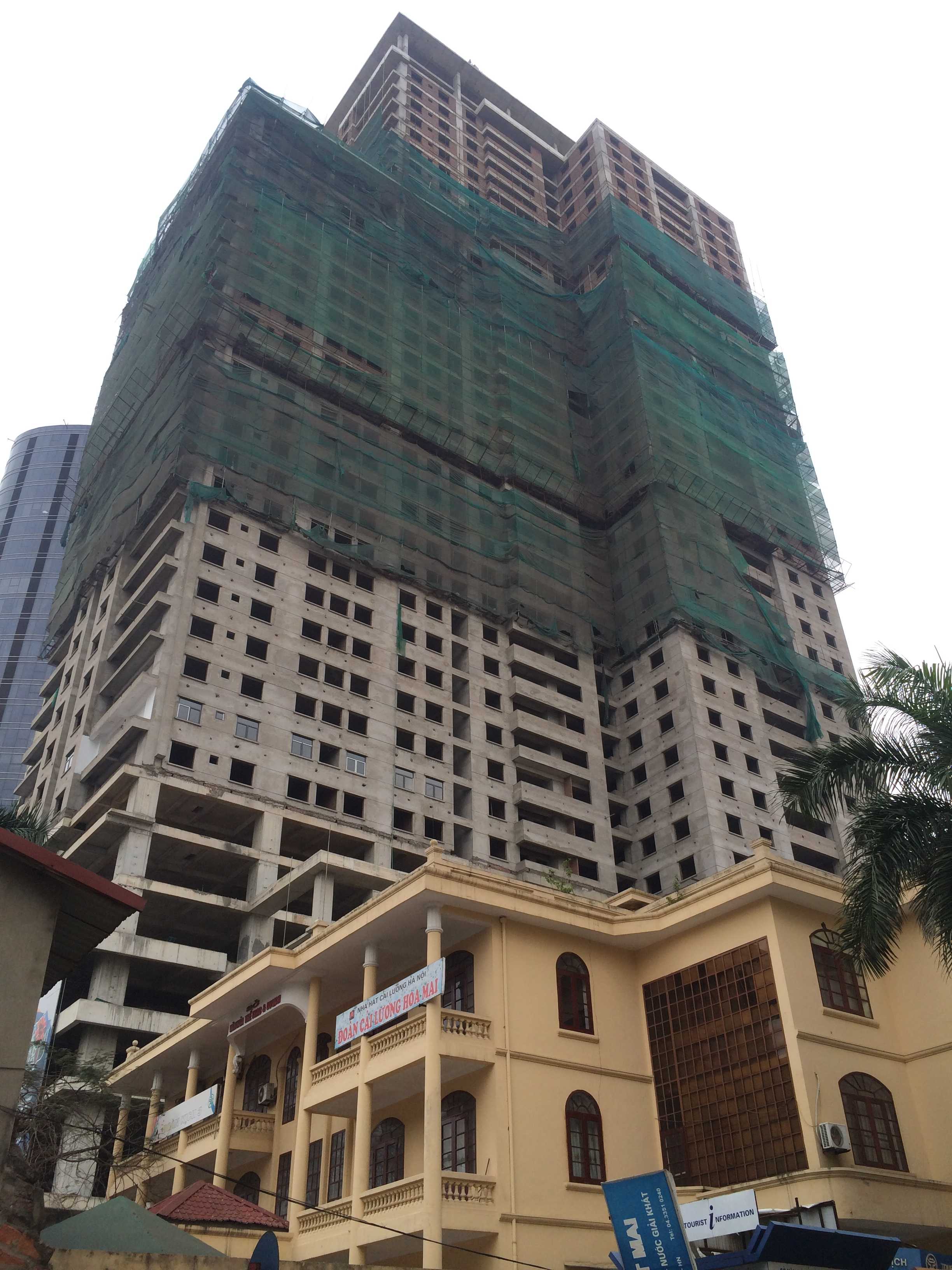 Dự án đã cất nóc