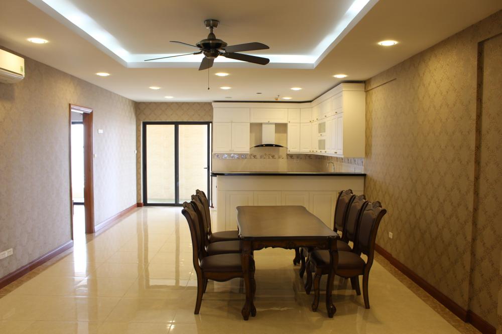 Căn hộ D2 Giảng Võ