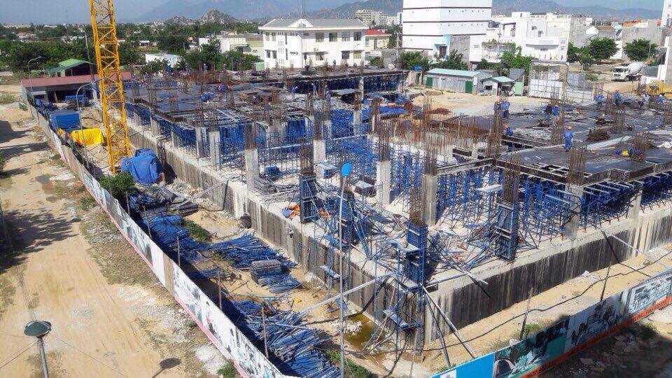 Dự án đang thi công sàn tầng 2