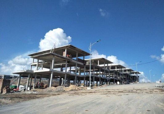 Khu Villas BT9 đang xây tường nhà căn 1-:-5 và kết cấu móng căn 14, 15