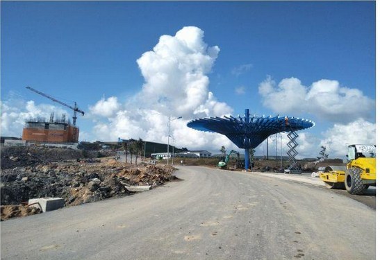 Đường tuyến 2 đang thi công đường, tường kè, thoát nước 90%