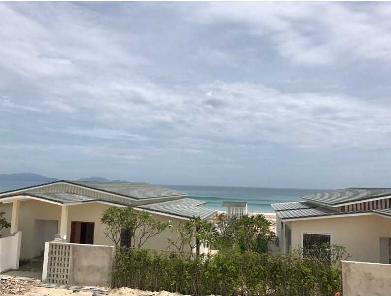 Các căn biệt thự đang được hoàn thiện