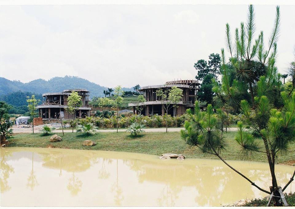 Các biệt thự mẫu đã hoàn thành phần thô