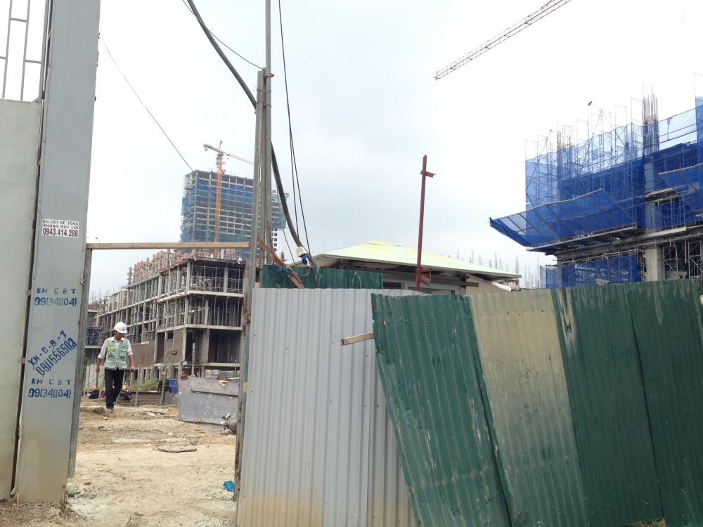Dự án đang thi công những tầng đầu tiên của tòa chung cư
