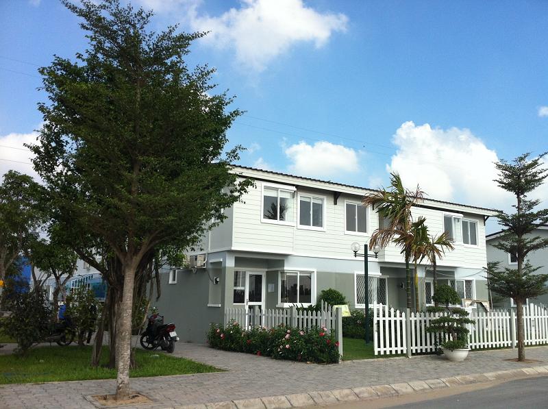 Nhà phố vườn EHome 4