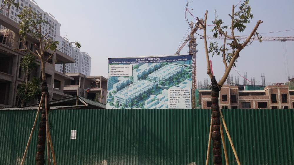 Dự án đang tiếp tục hoàn thiện thô một số nhà liền kề