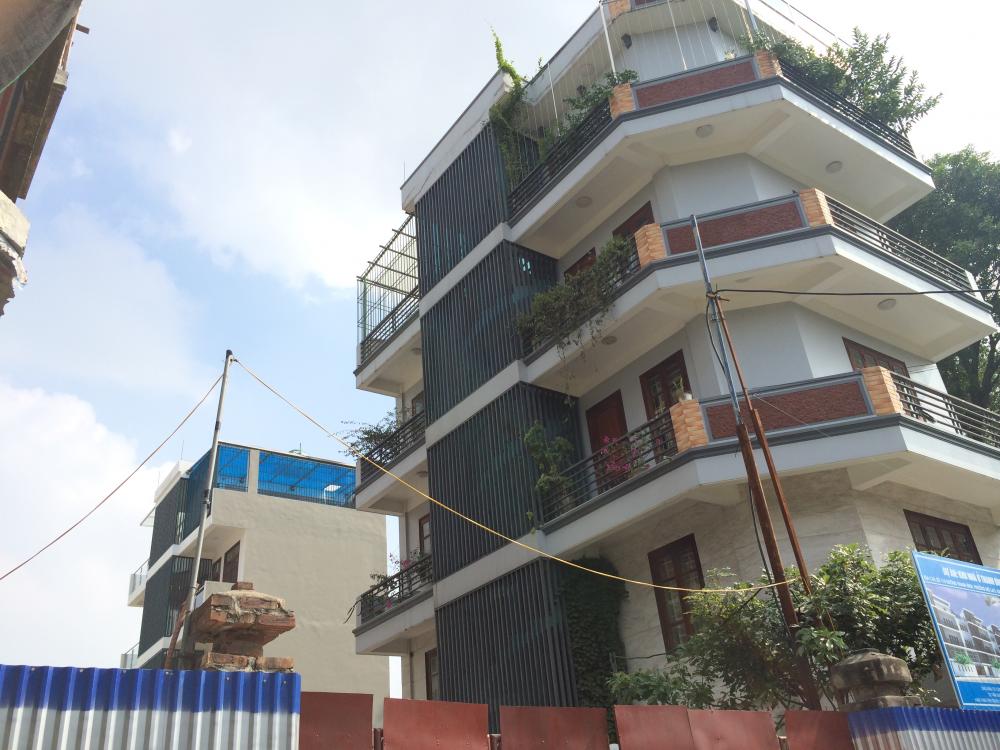 Dự án đang hoàn thiện thô các căn ở mặt đường Thanh Bình