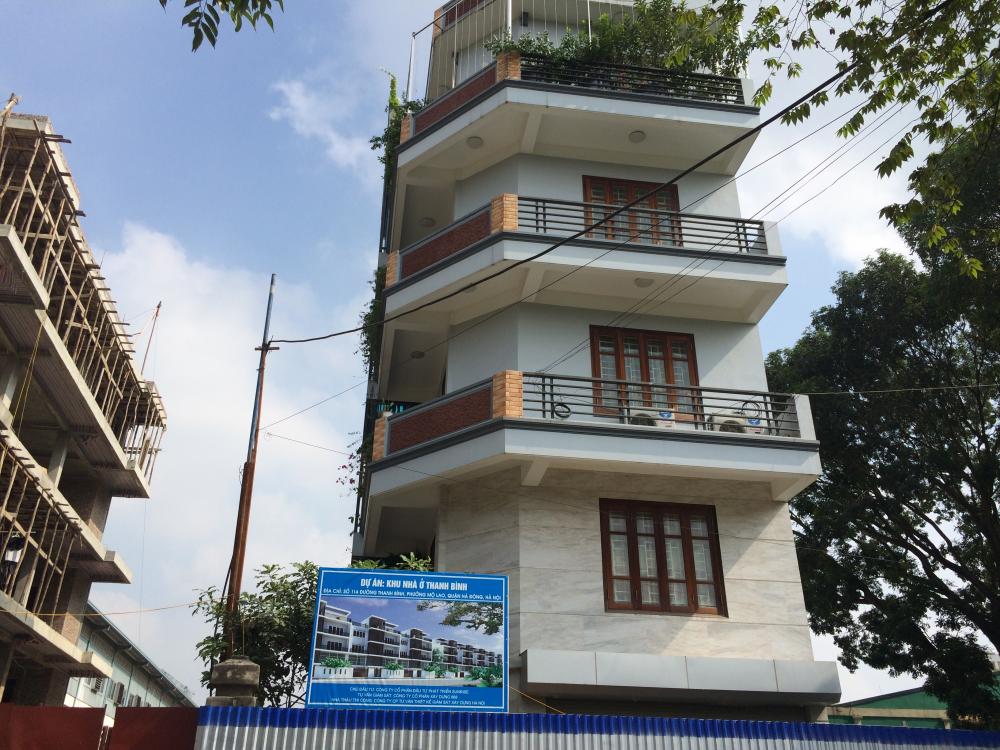 Dự án đang hoàn thiện thô các căn ở mặt đường Thanh Bình