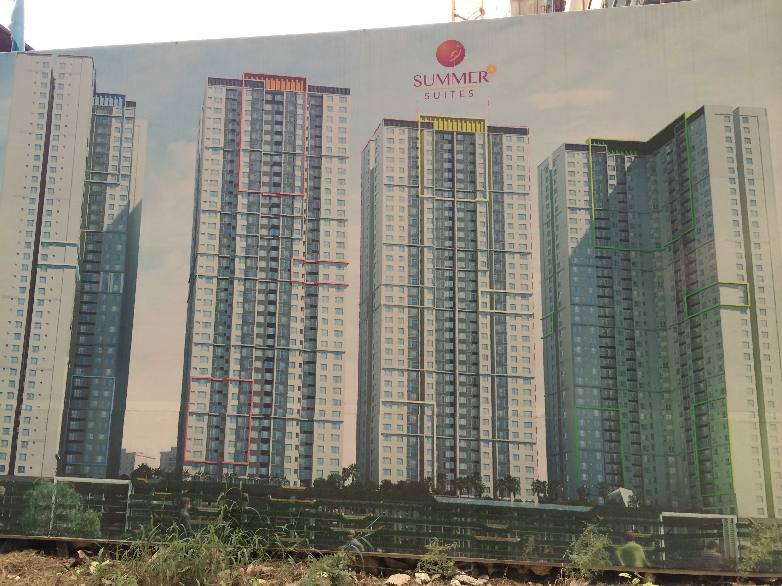 Các tòa đang tiếp tục hoàn thiện tầng 40, 41, 42 để chuẩn bị cất nóc