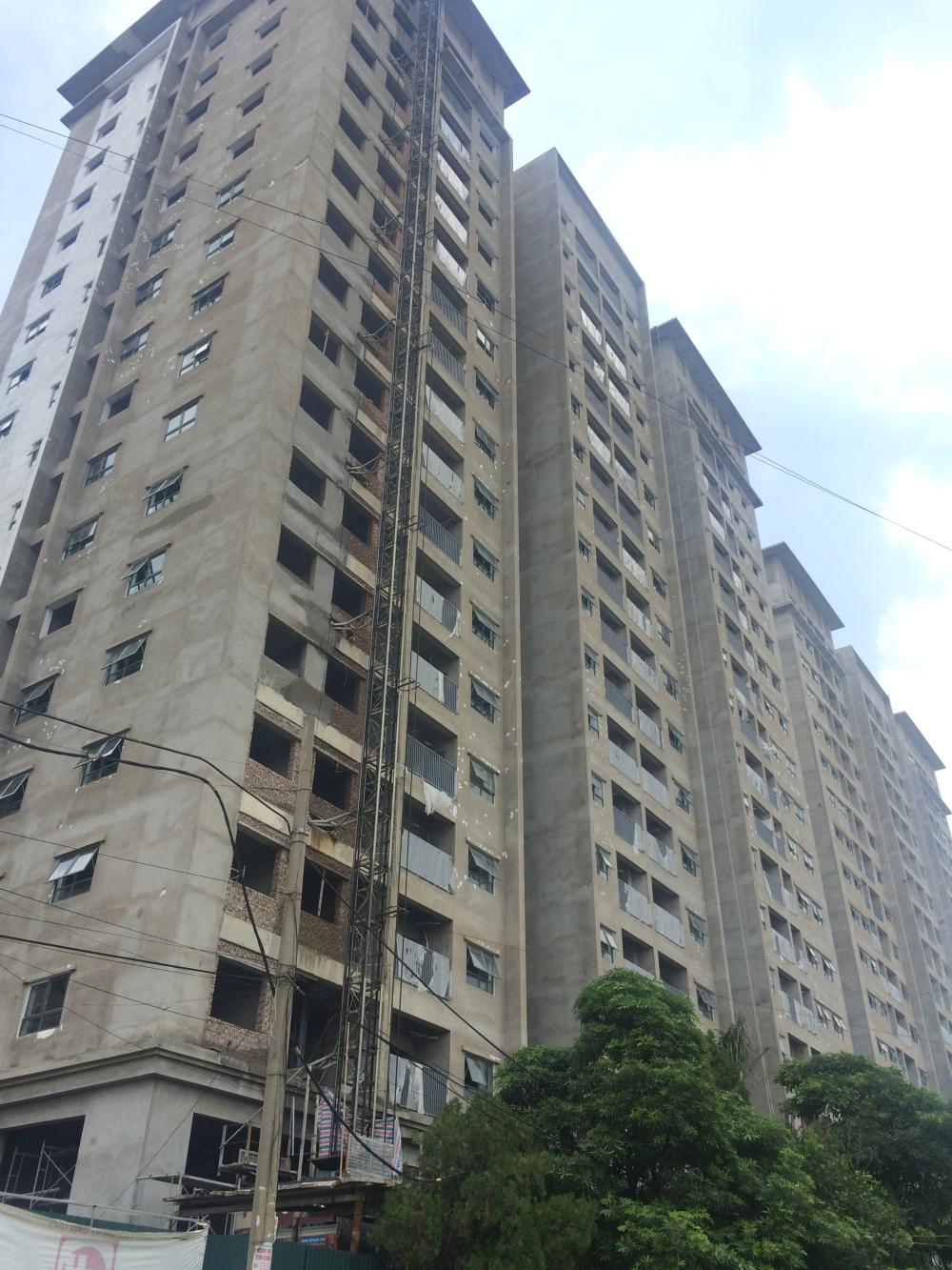 2 tòa đã hoàn thiện, còn lại thì chưa sơn