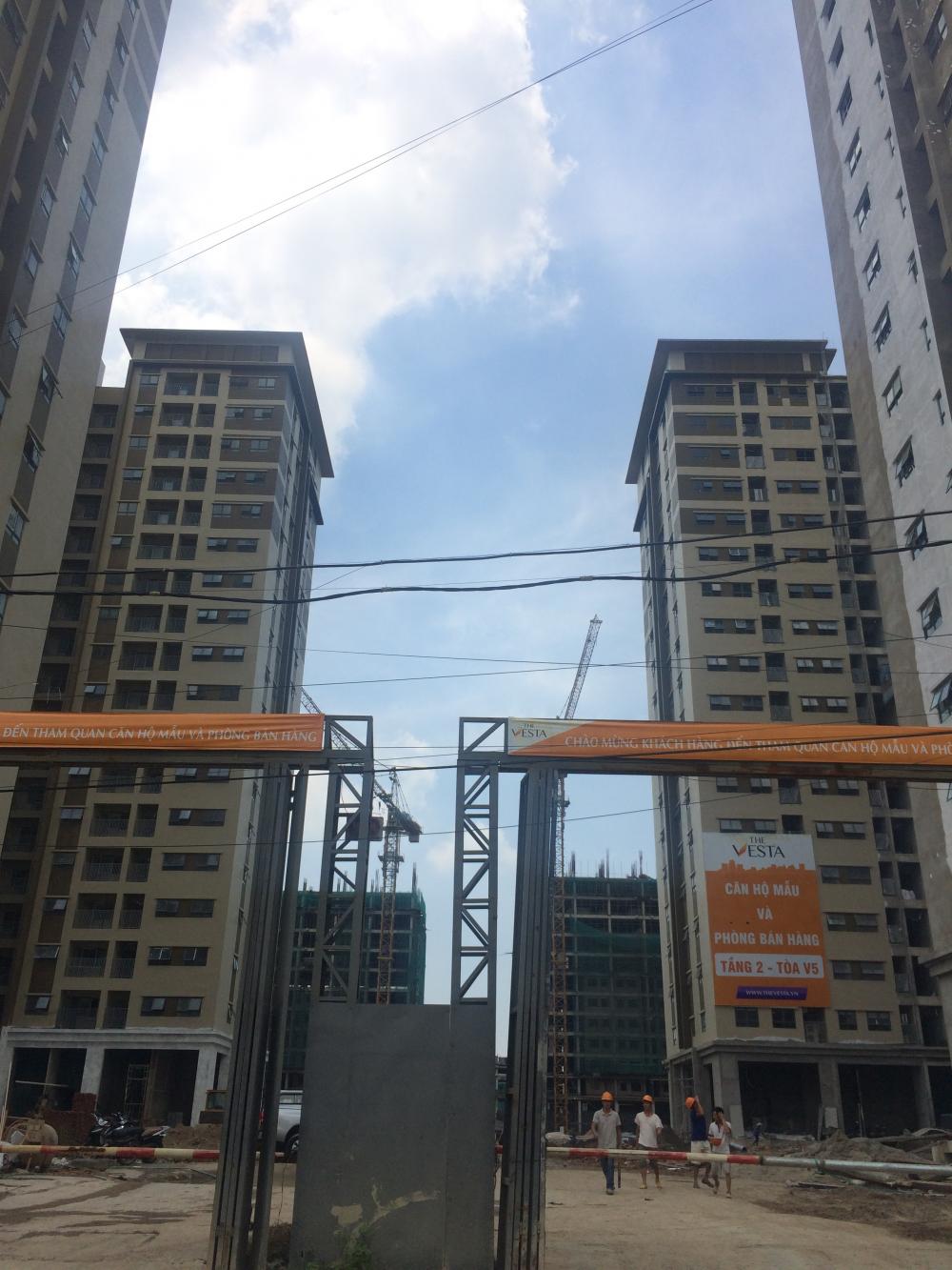 2 tòa đã hoàn thiện, còn lại thì chưa sơn