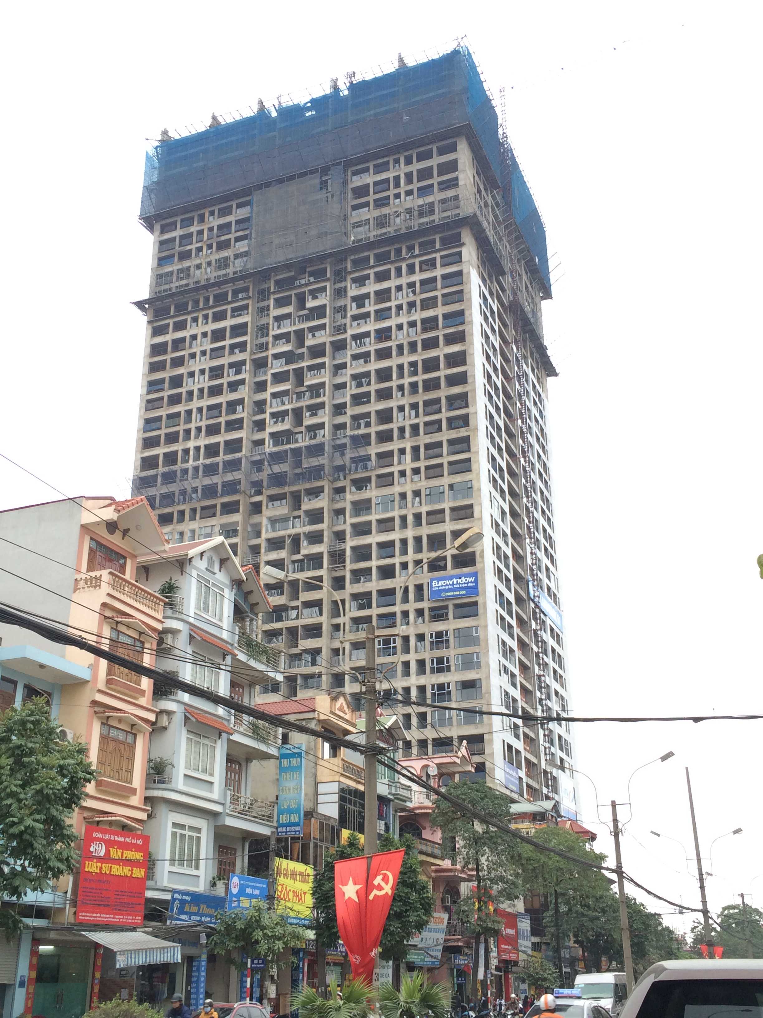 Dự án đang xây dựng đến mặt sàn tầng 43