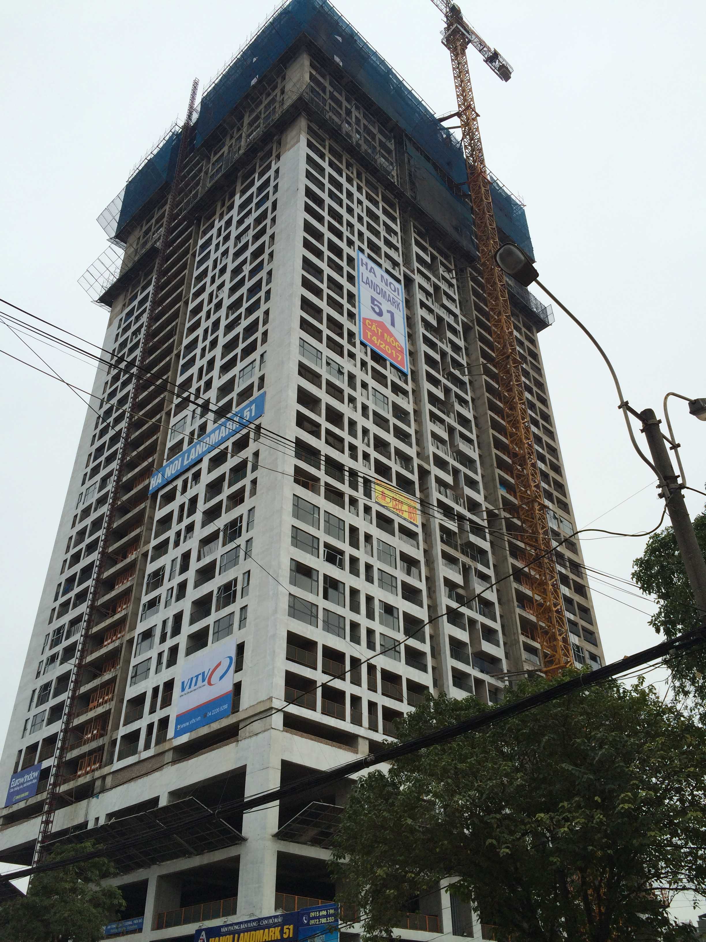 Dự án đang xây dựng đến mặt sàn tầng 43