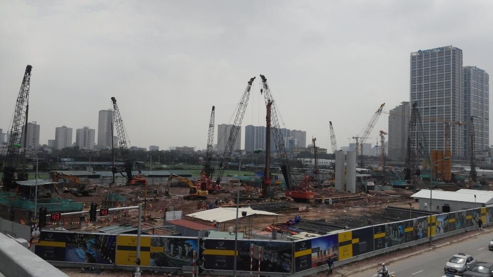 Dự án đang thi công móng và hạ tầng