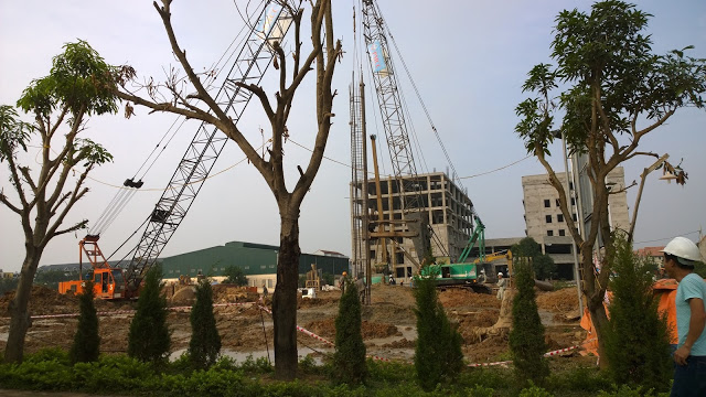 Dự án đang xây dựng phần hầm, móng và tiến hành đổ trụ cột