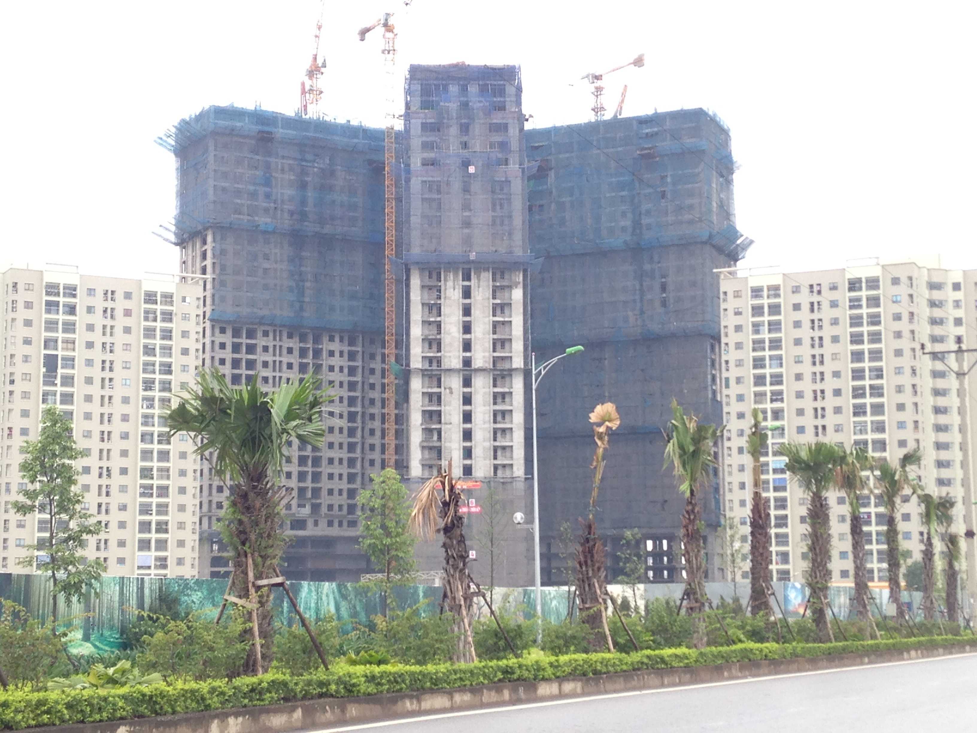 Ba tòa đều xây đến mặt sàn tầng 31