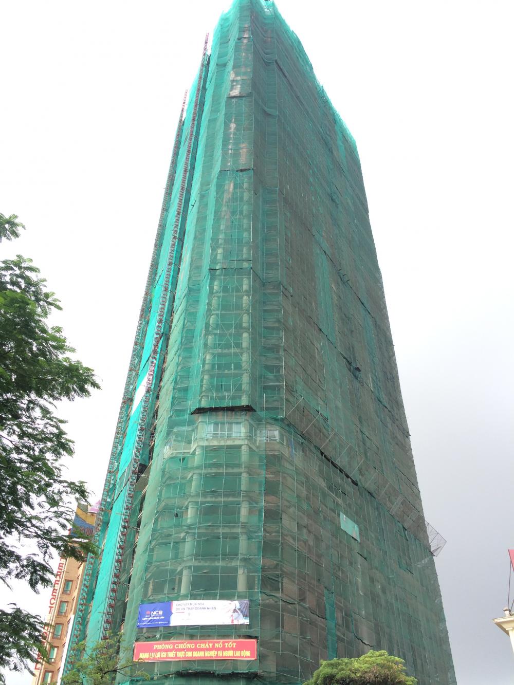 Dự án đã cất nóc