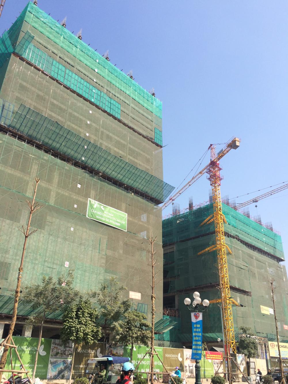 Một tòa thi công đến tầng 9, một tòa thi công đến mặt sàn tầng 16