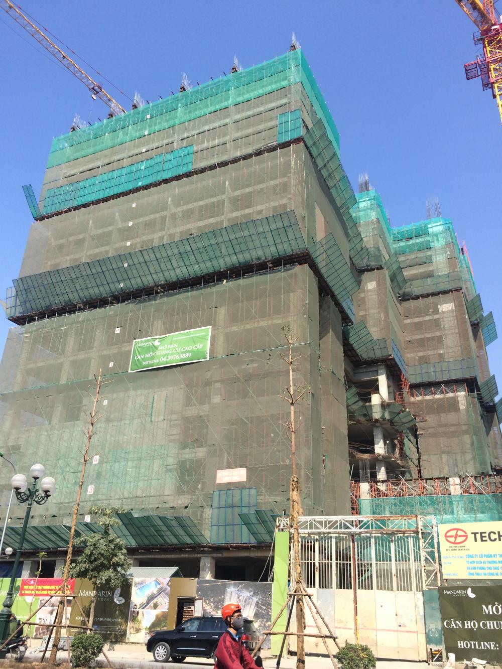 Một tòa thi công đến tầng 9, một tòa thi công đến mặt sàn tầng 16