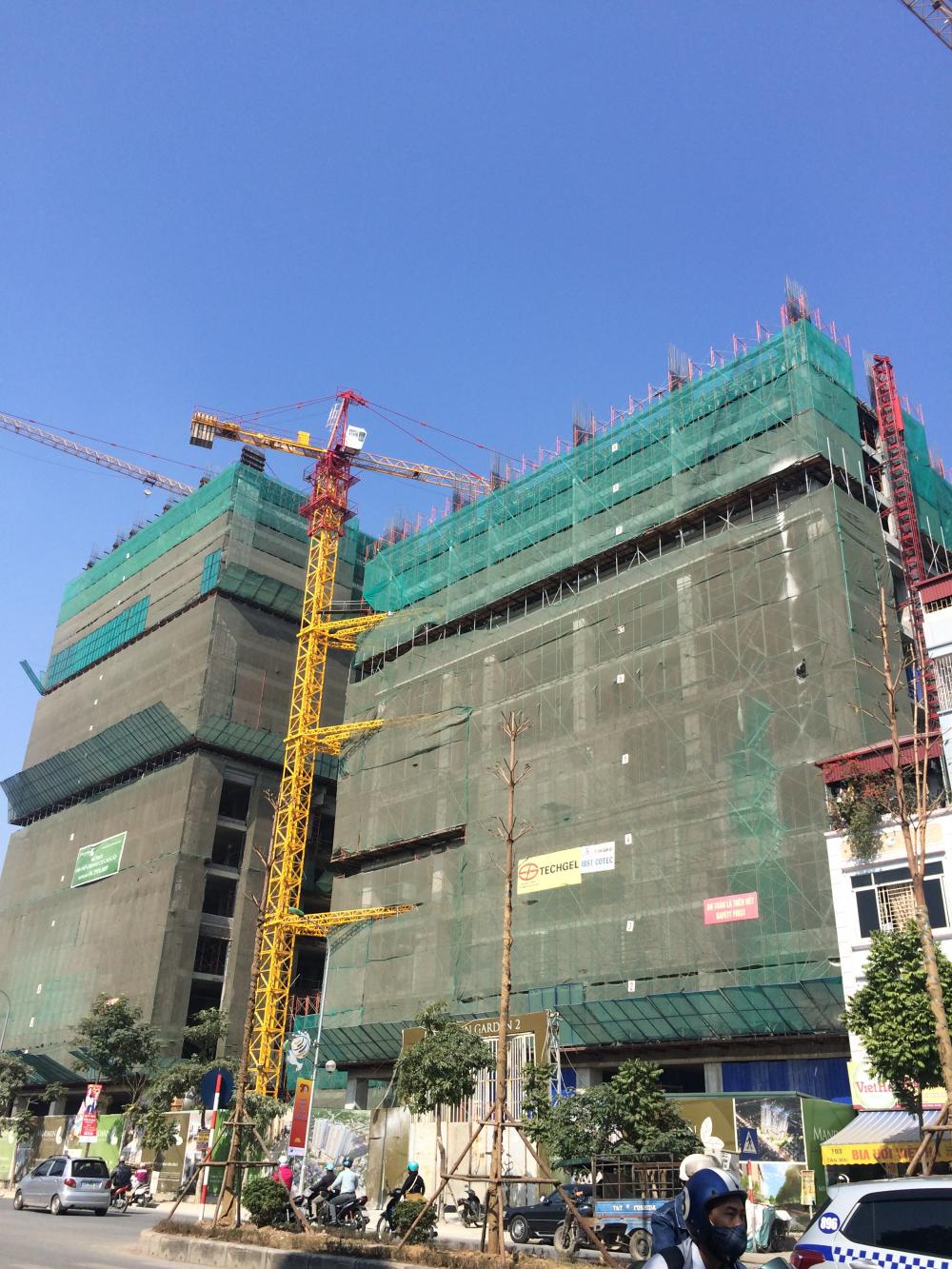 Một tòa thi công đến tầng 9, một tòa thi công đến mặt sàn tầng 16