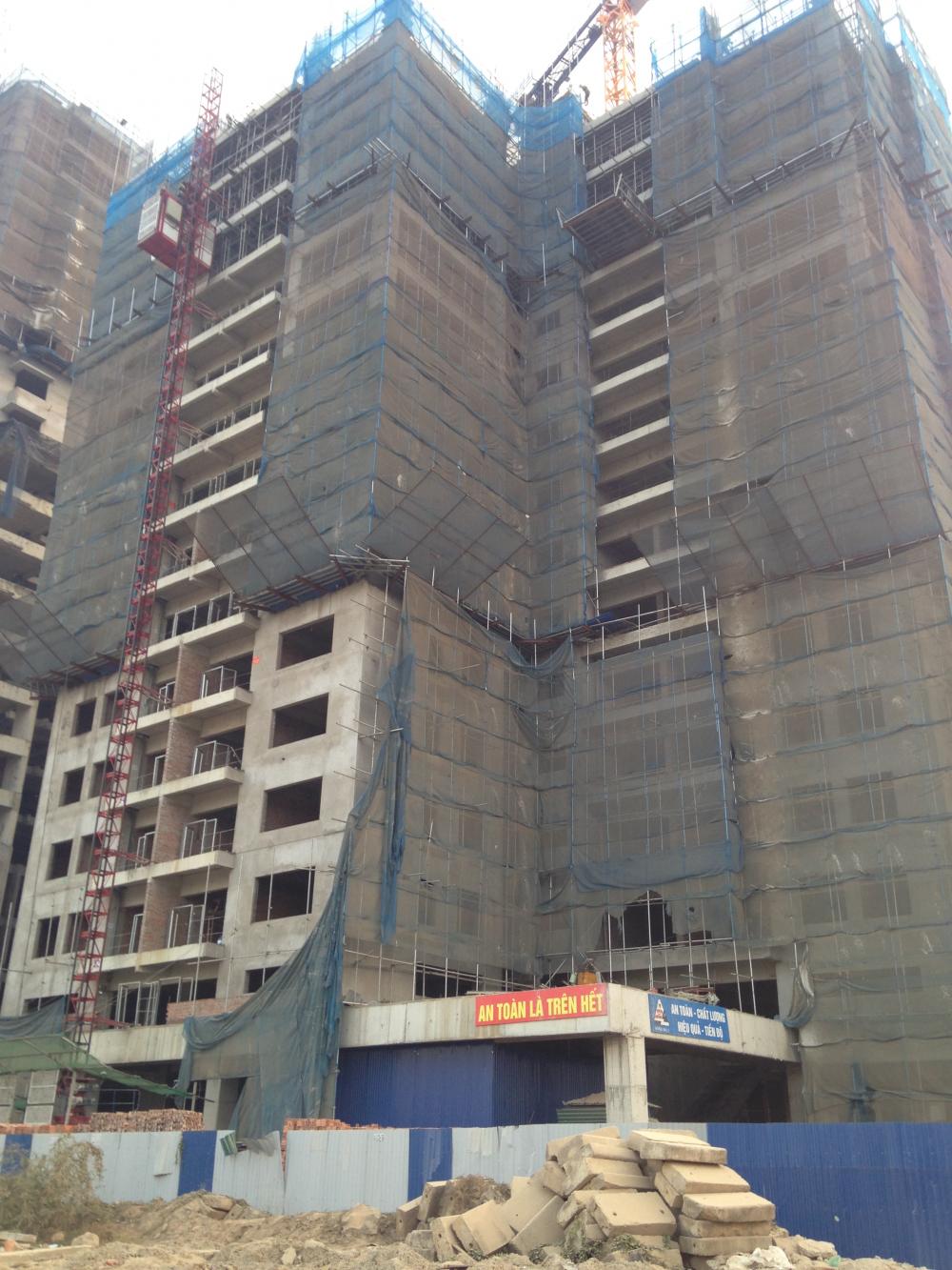 2 tòa, 1 toà thi công sàn tầng 18, 1 tòa thi công mặt sàn tầng 16
