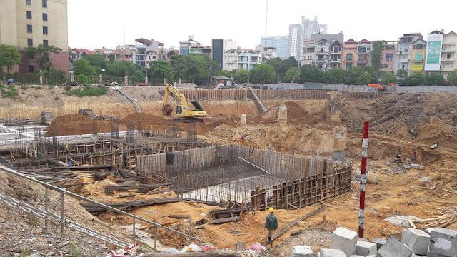 Dự án đang chuẩn bị xây xong phần móng và đang tiến hành xây dựng hầm