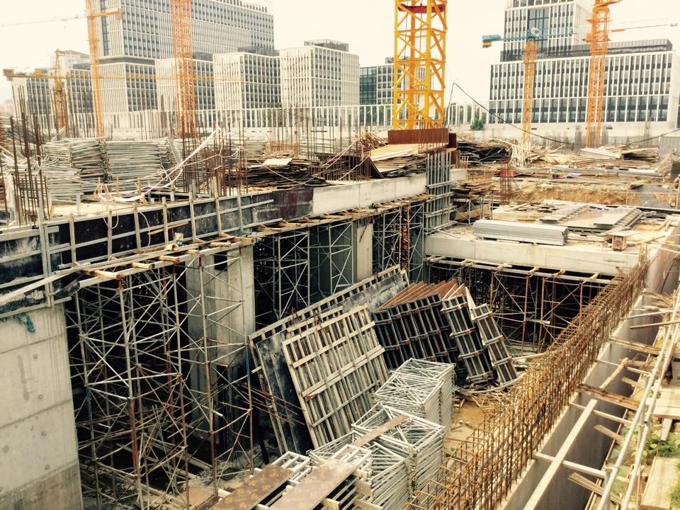 Tòa A8 đang xây dựng tầng hầm, 03 tòa nhà A1-A5-A8 có tiến độ thi công nhanh tương đương nhau