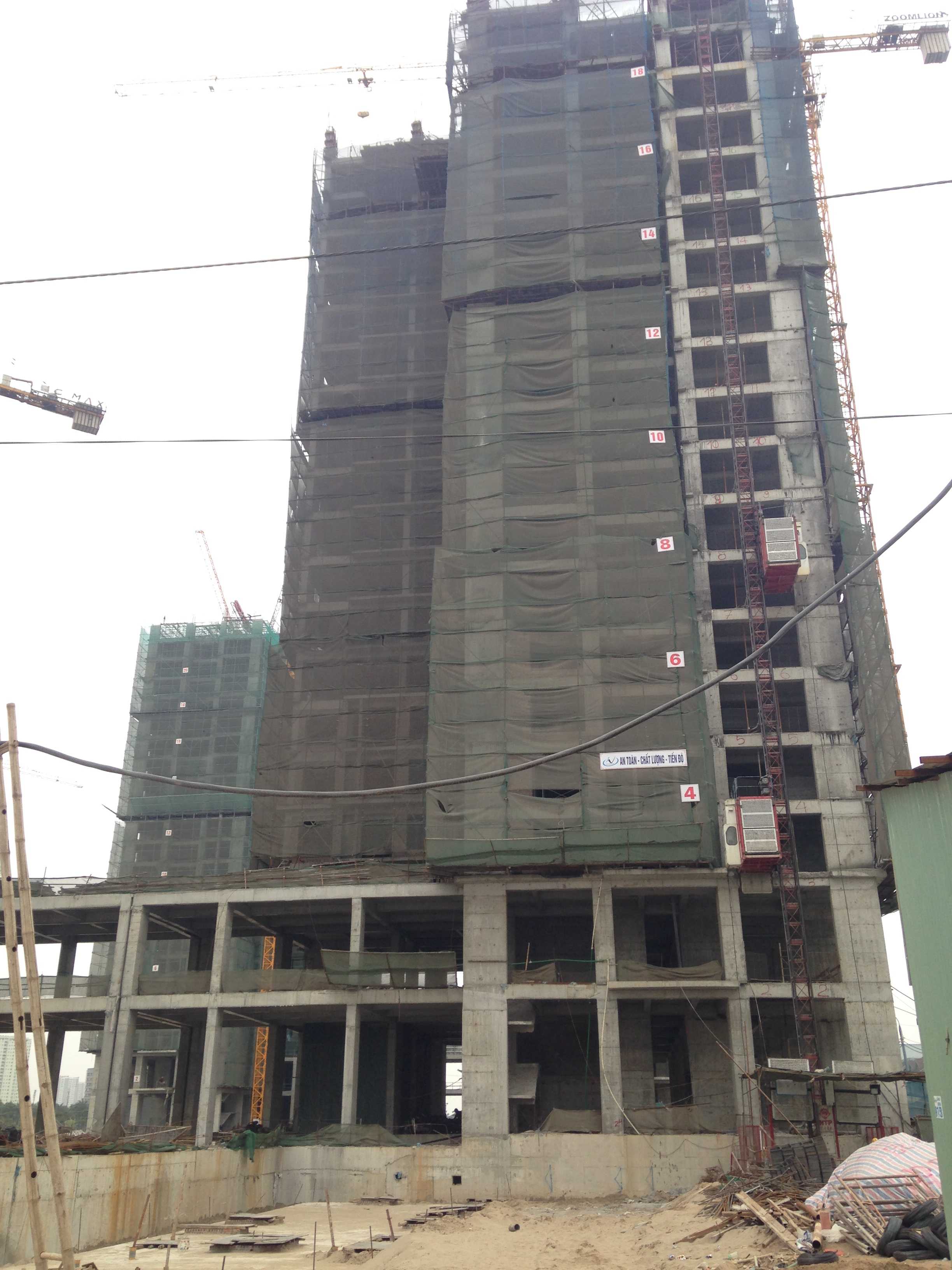 Dự án có 8 tòa, các tòa đang thi công tới mặt sàn từ tầng 9-22