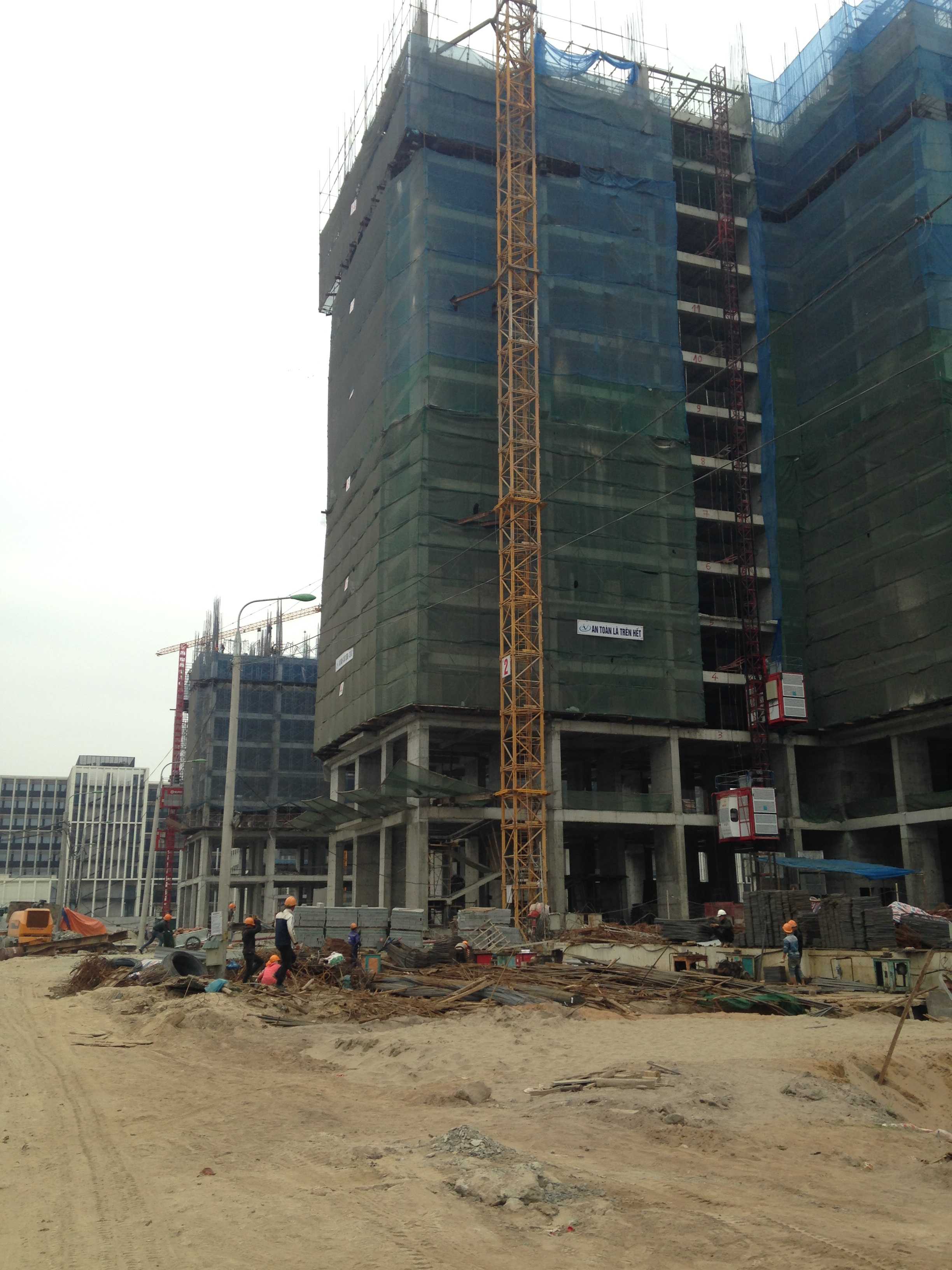 Dự án có 8 tòa, các tòa đang thi công tới mặt sàn từ tầng 9-22