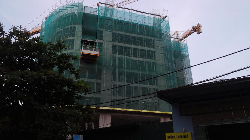 Đang thi công tới sàn tầng 10