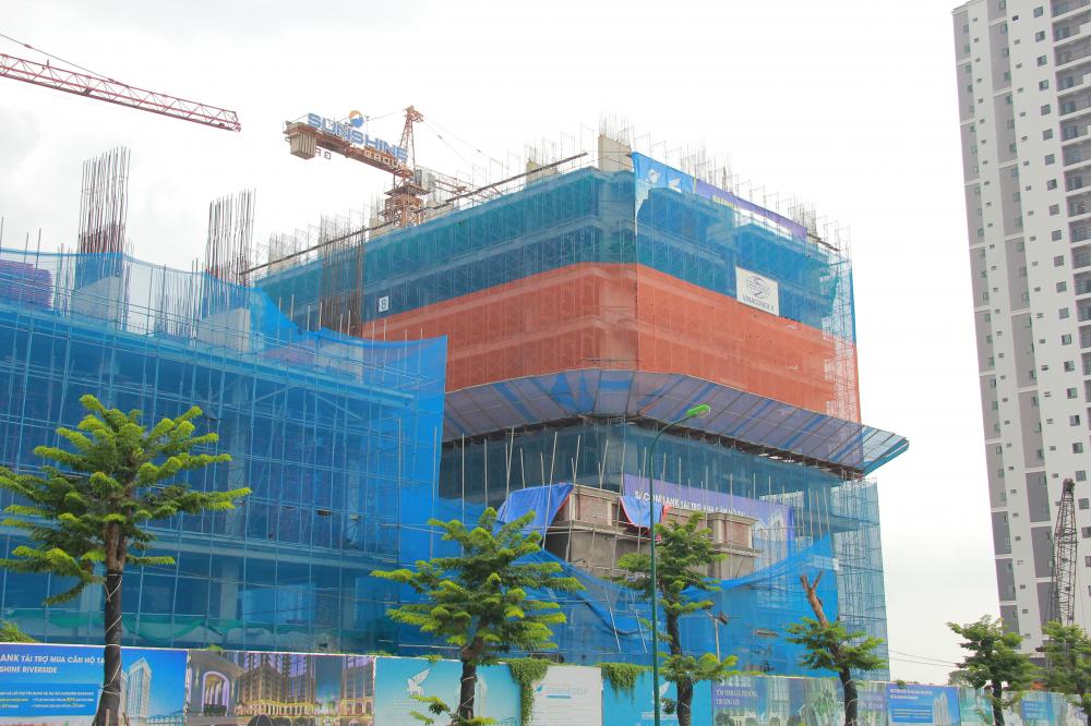 2 tòa xây đến tầng 10, 1 tòa thương mại xây tới tầng 4