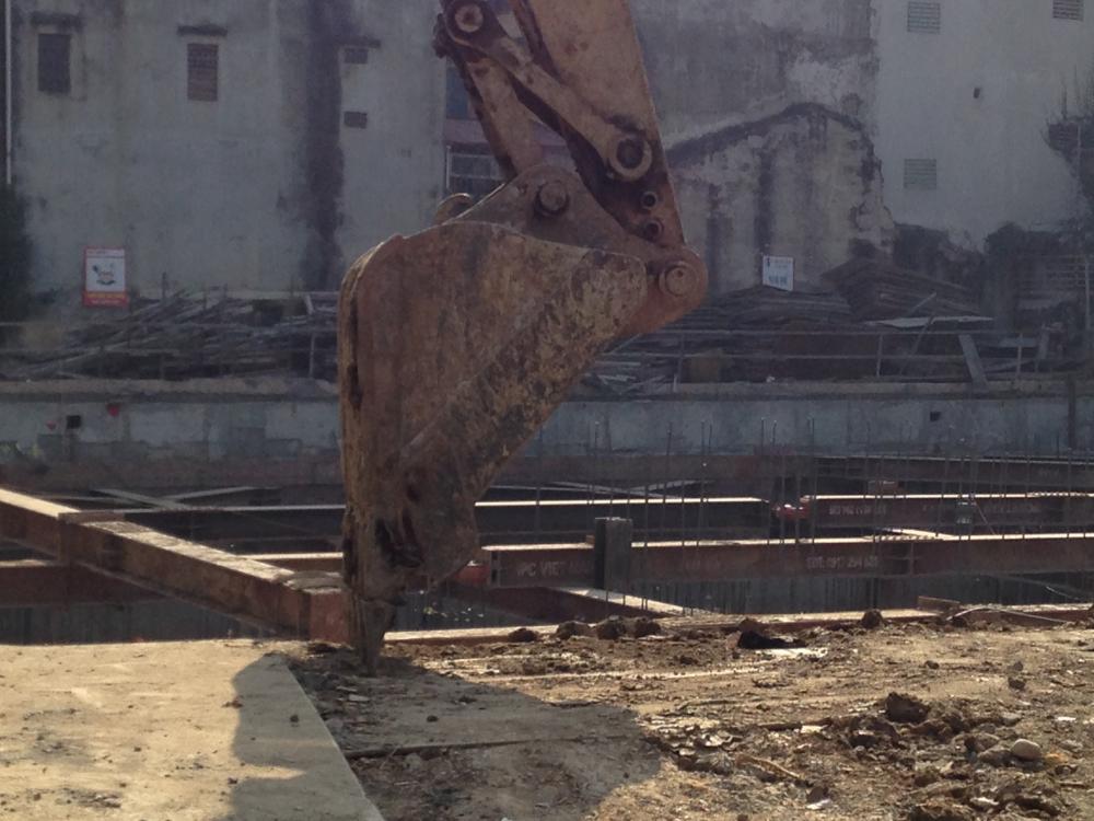 Dự án đang tiếp tục thi công móng, hầm