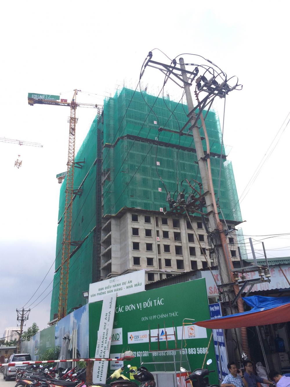 1 block đang thi công tới mặt sàn tầng 19, 1 block đang thi công tới mặt sàn tầng 22