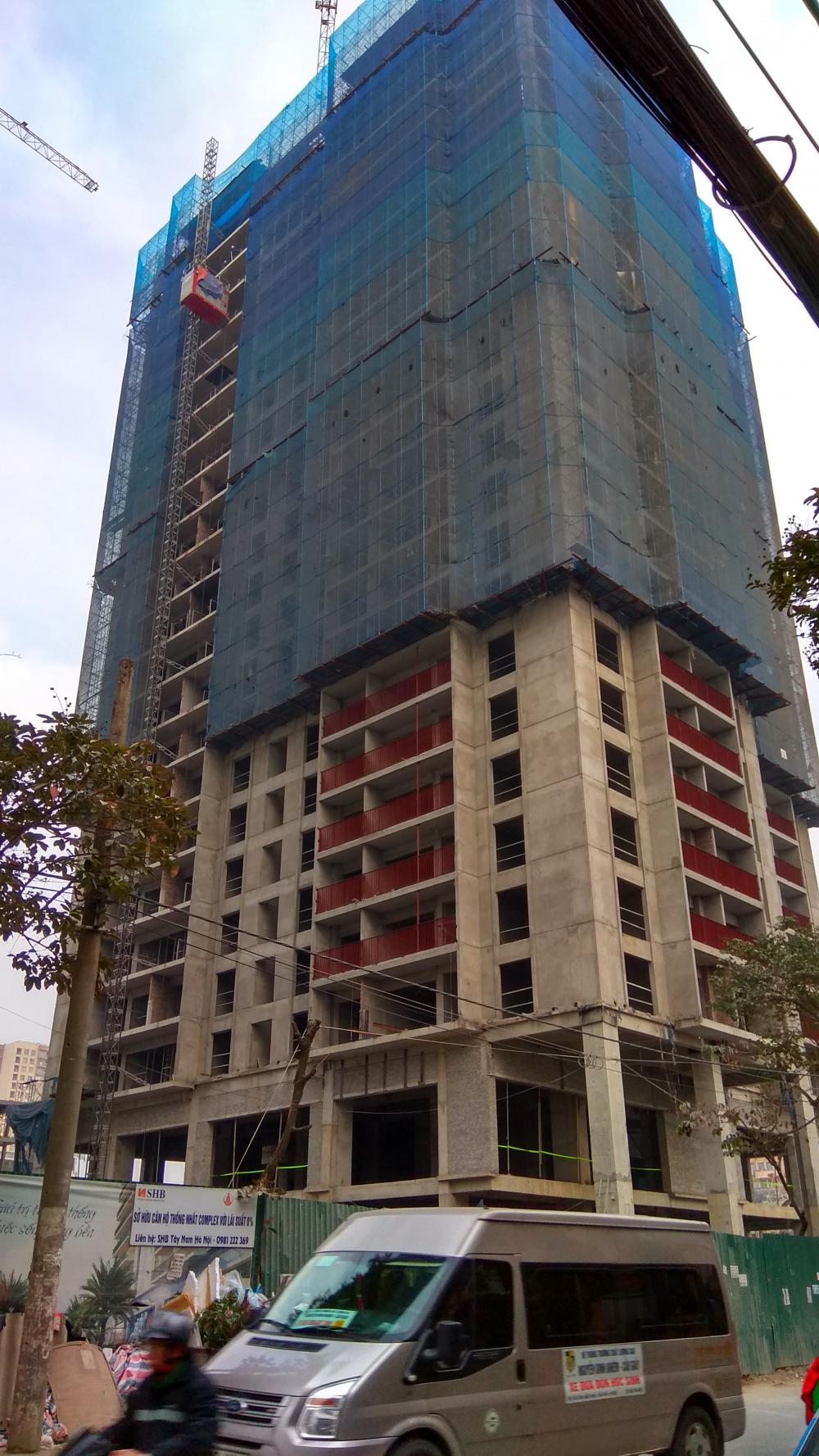 Các khối liền kề đã xây xong tầng 3, 1 tháp đang xây tầng 25, 1 tháp đang xây tầng 21