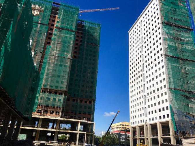 Khối (Block) B2 đã cất nóc tháng 07/2016, hiện đang xây tô hoàn thiện