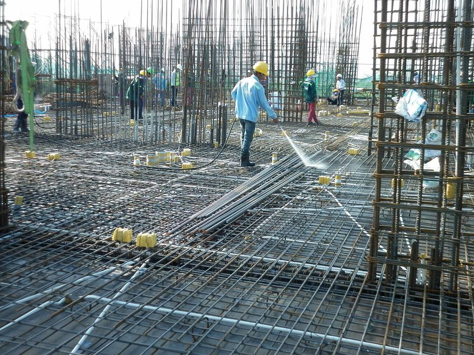 Đang lắp dựng cốt thép sàn tầng 5 An Gia Riverside