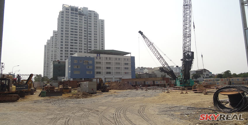 Dự án đang tiến hành ép cọc làm móng