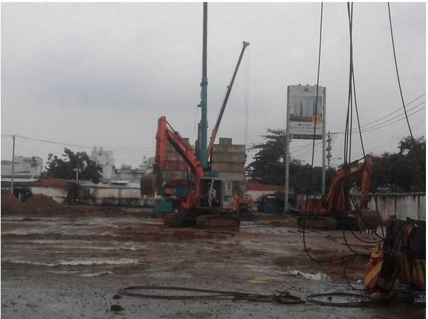 Dự án vẫn đang trong giai đoạn thi công ép cọc và làm móng