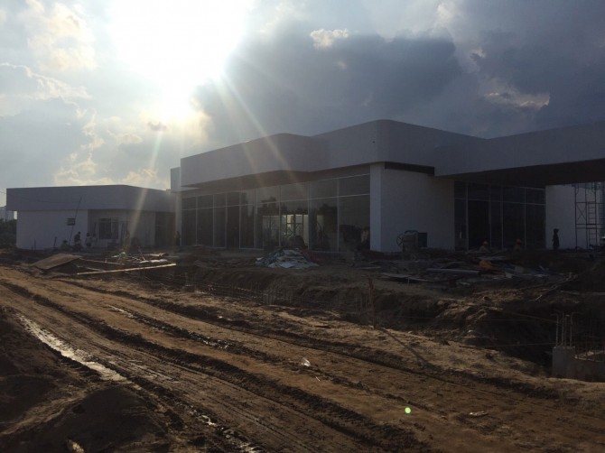 Nhà mẫu của dự án đang được khẩn trương xây dựng