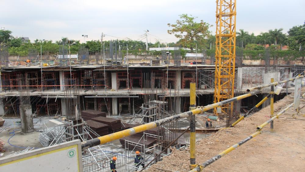 Block B đang thi công phần thô