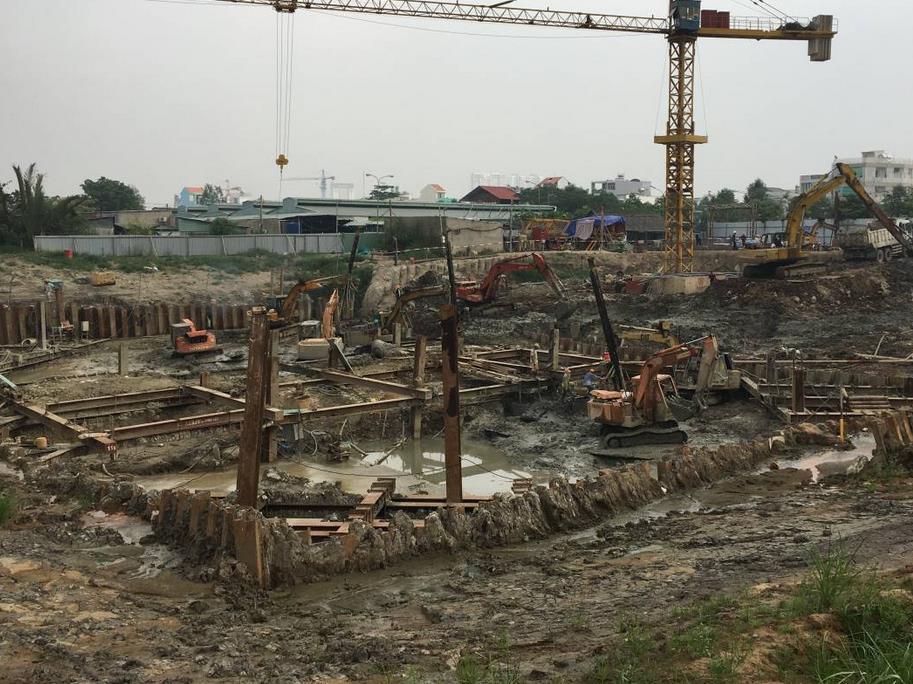 Dự án đang đổ trụ