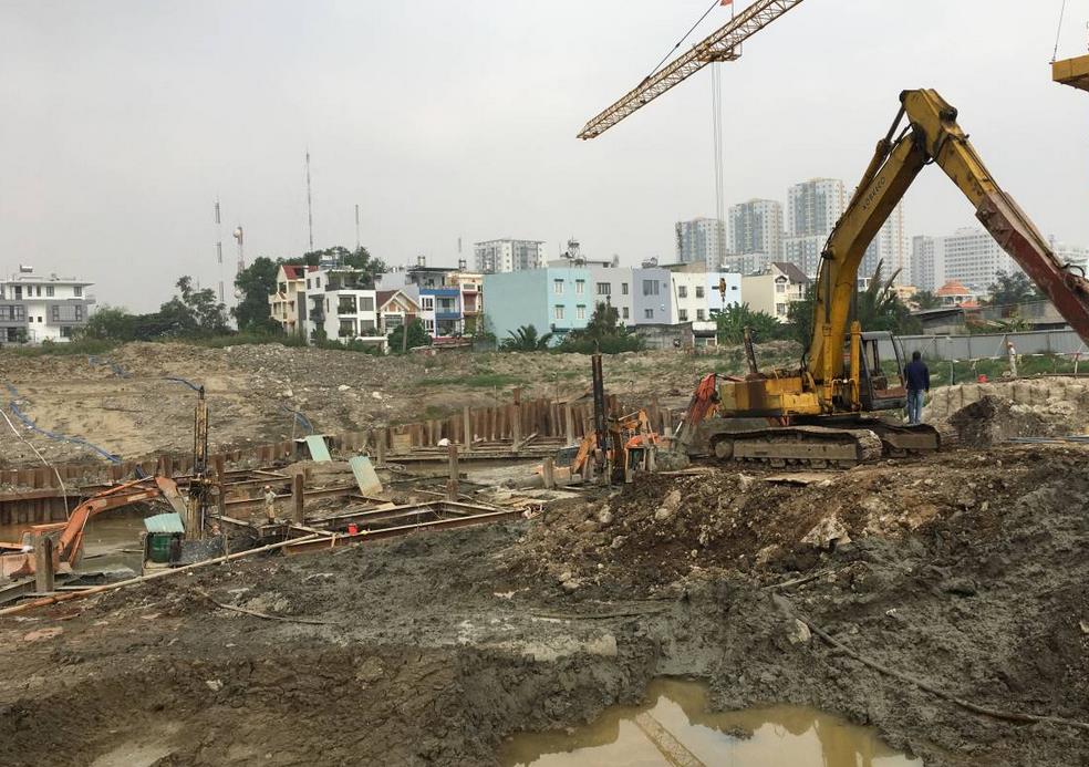 Dự án đang đổ trụ