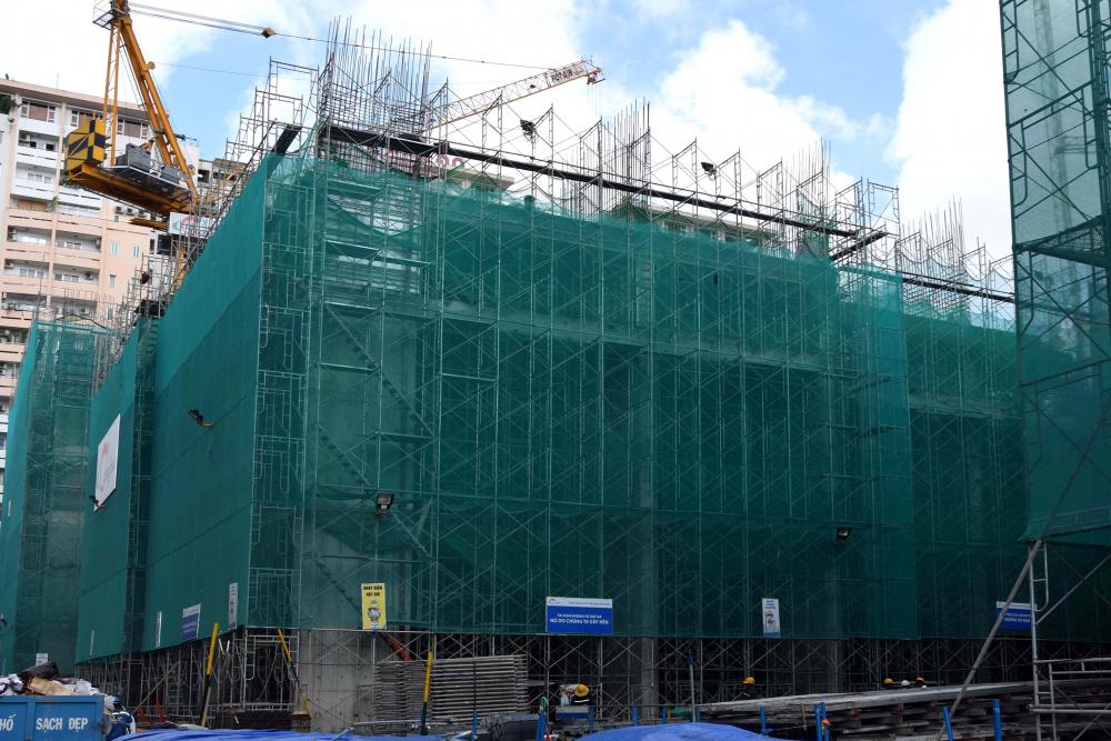 Tháp B thi công công đến tầng 16