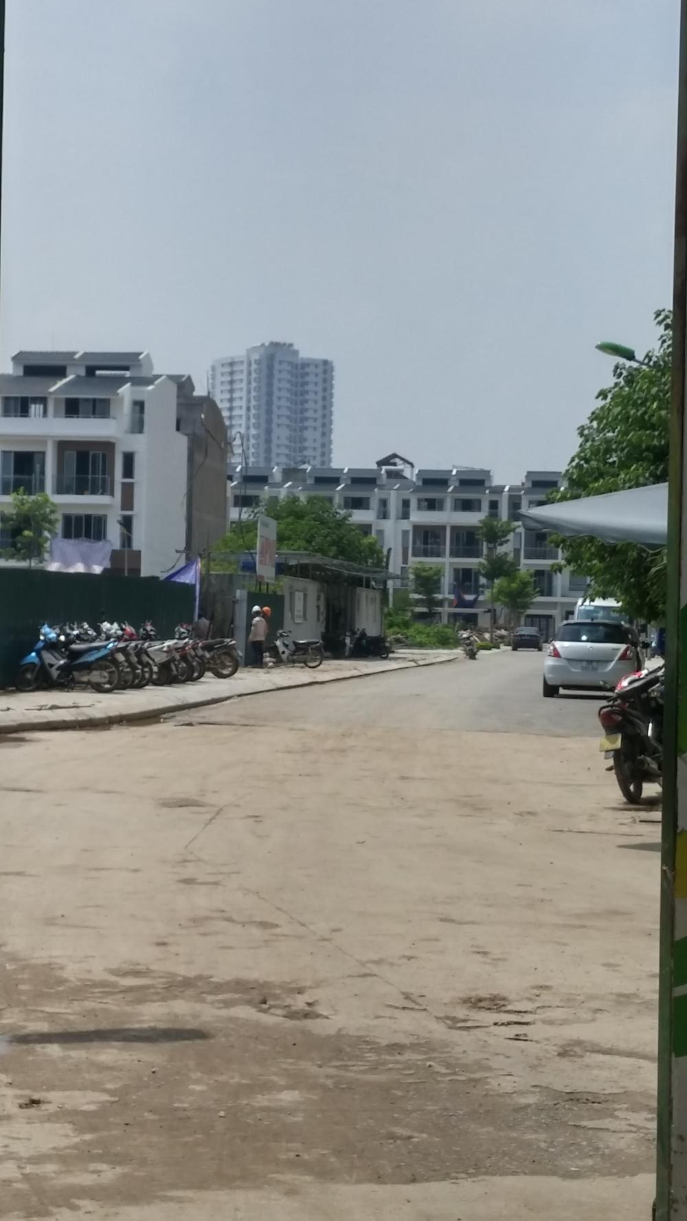 Dự án đang sơn các khối liền kề